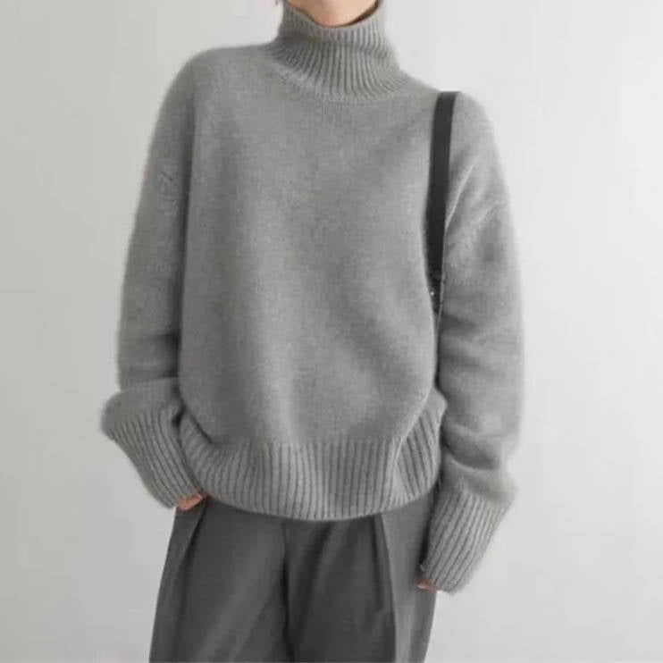 Women's Cashmere Turtleneck Jumper - Loose Fit Knit