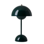 Minimalist Battery-Powered Lamp in Scandinavian Design