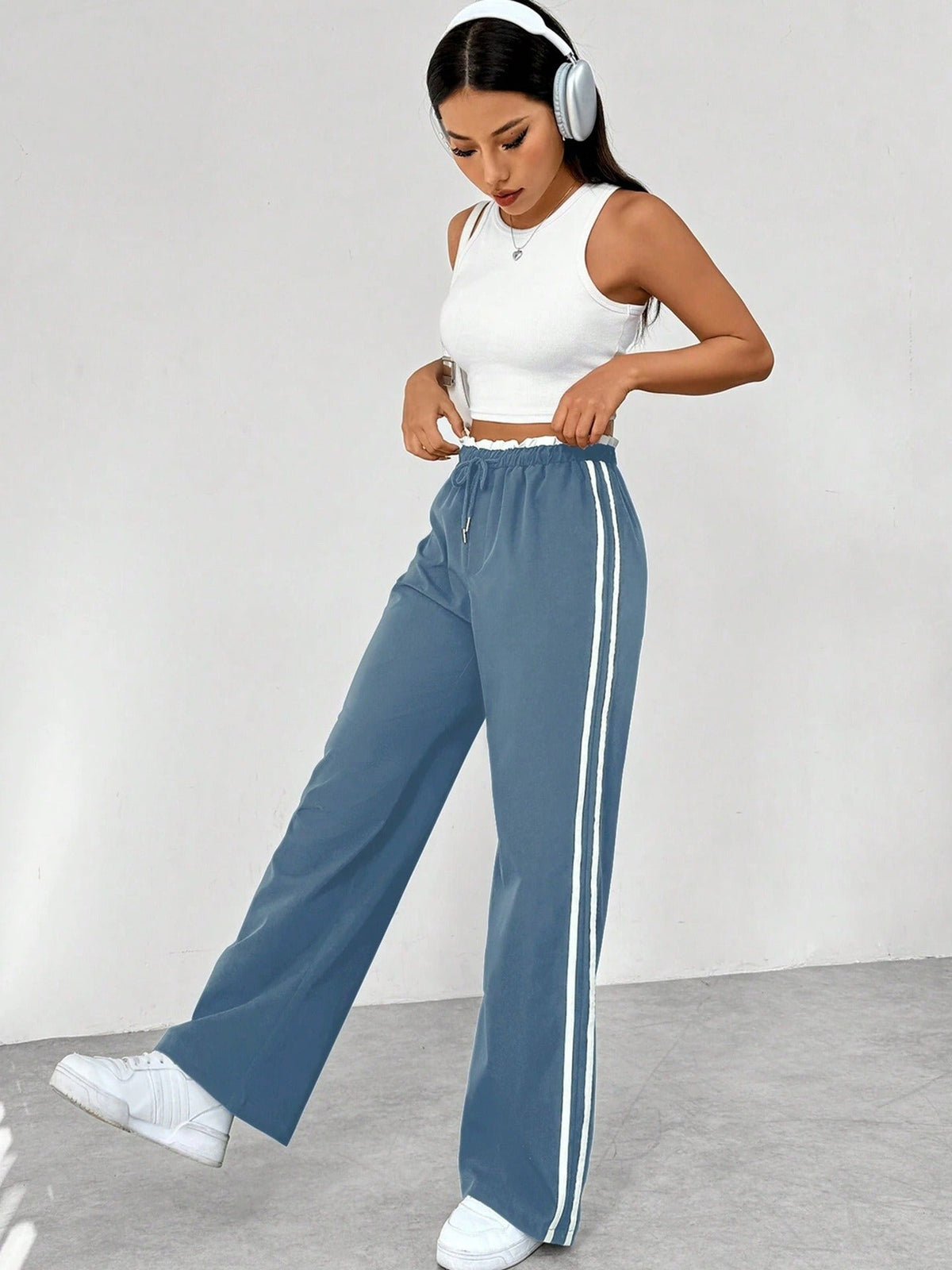 Women's High-Waisted Side-Stripe Joggers - Casual Sweatpants