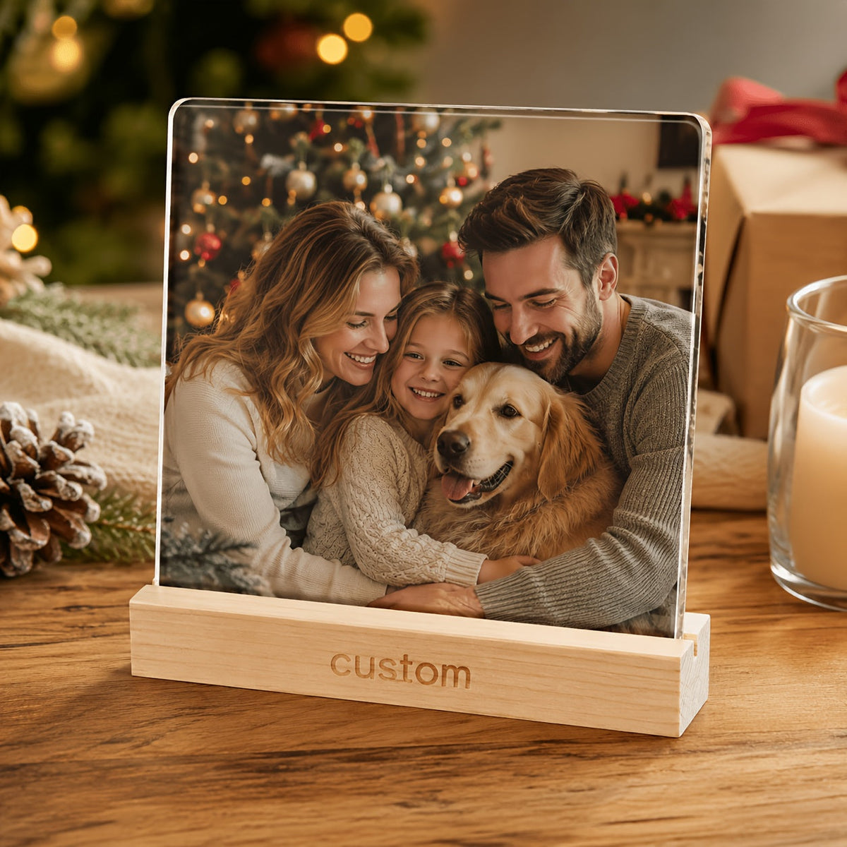 Akrylowa ramka na zdjęcie 10 x 10 cm - personalizowany nadruk Twojego zdjęcia | podstawka z drewna sosnowego - widok produktu 1 | Ionotix