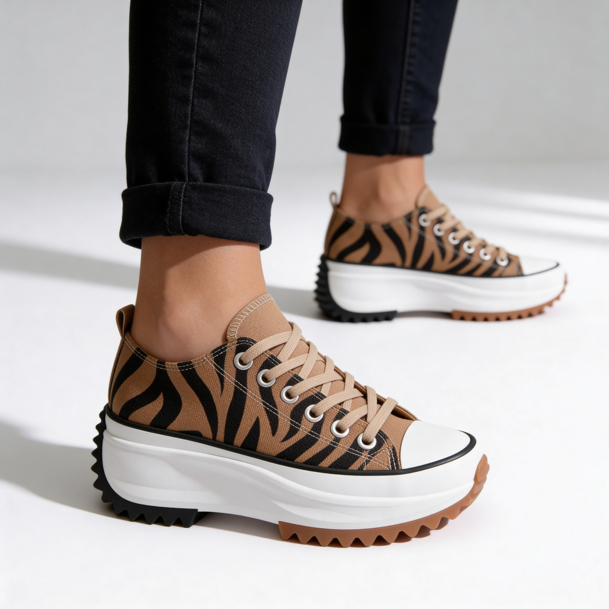 Women's Platform Sneakers Canvas Lace-Up Trainers with Cushioned Insole
