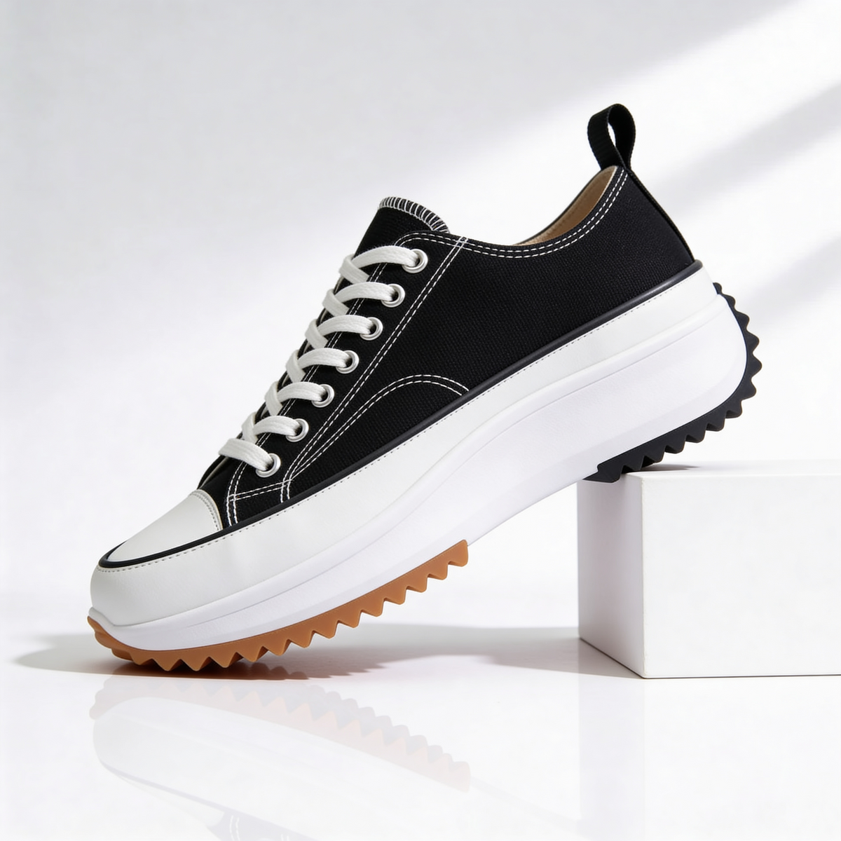 Women's Platform Sneakers Canvas Lace-Up Trainers with Cushioned Insole