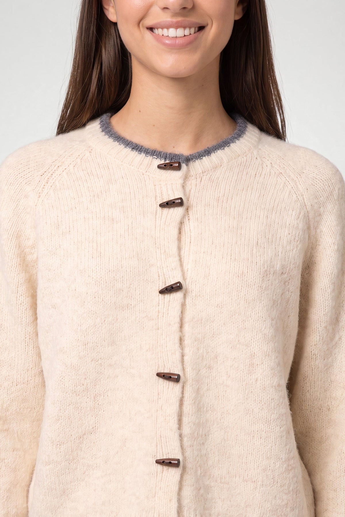 Women's Round Neck Cardigan - Stone Knit Pullover