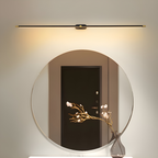 Smukła Lampa Ścienna LED – Nowoczesny Design – widok produktu 2 | Nuvira Home